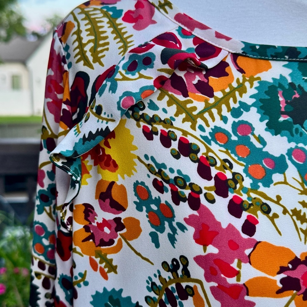 LOFT Vibrant Floral Print Blouse - Picture 3 of 10
